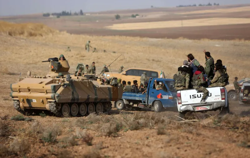 اشتباك بين مراسلة سورية وجندي تركي : هذه أرضنا « فيديو»