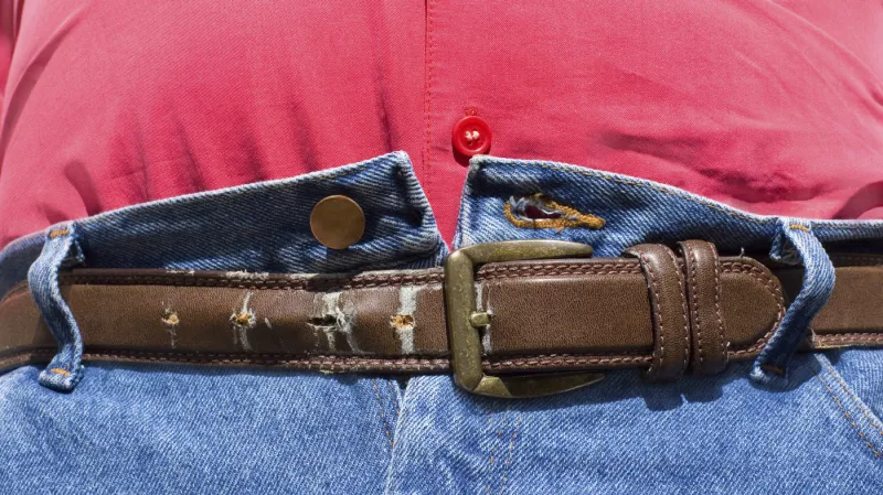 كيفية التخلص من الدهون المتراكمة بالجسم.. إليك طريقة سهلة للغاية