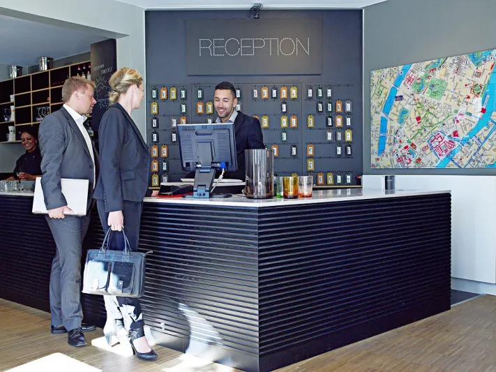 ما الوقت الأفضل لحجز الغرف الفندقية قبل السفر؟