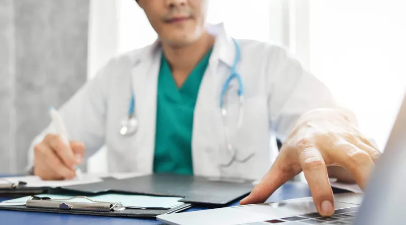 أسباب قرحة المعدة وطرق التخلص منها نهائيا