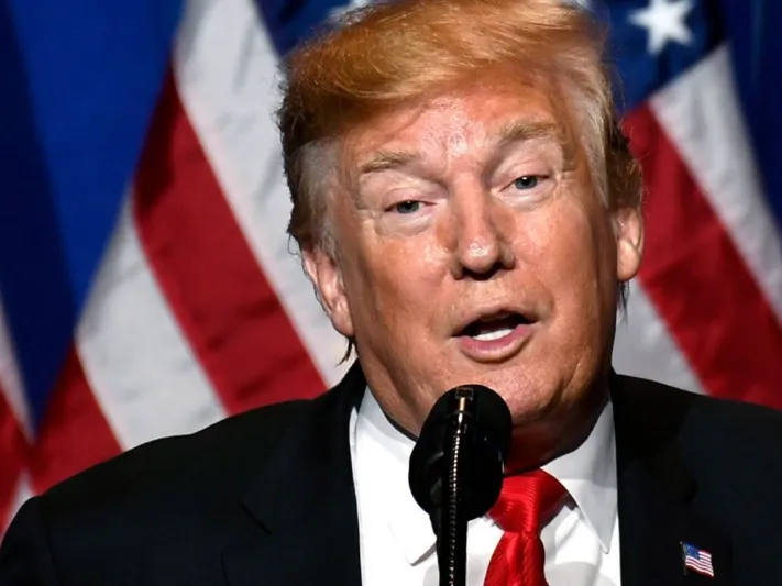 هل يعاني «دونالد ترامب» من أزمة صحية مفاجئة؟