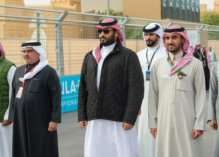 الأمير محمد بن سلمان يشهد انطلاق أول جولة لـ «إيه بي بي فورمولا إي» «صور»