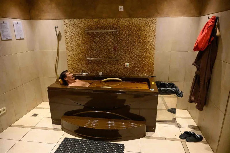 هل تبحث عن تجربة استرخاء مميزة؟ .. الحمام الأذربيجاني هو وجهتك المُثلى «فيديو»