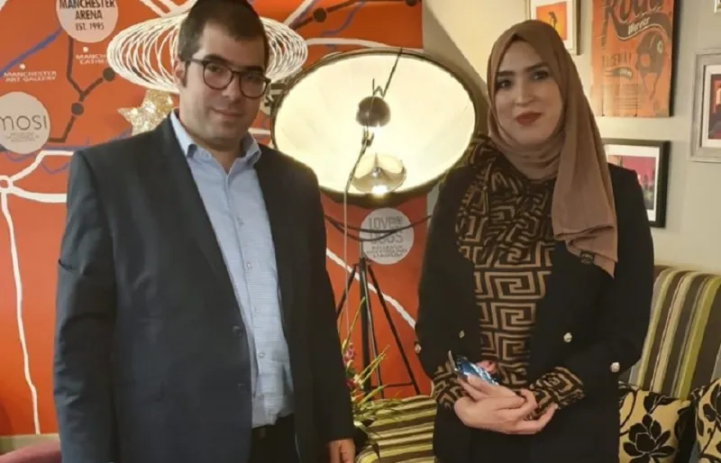 بعد تصديها لـ«عنصري».. ماذا فعل يهودي للتعبير عن شكره للمرأة المسلمة؟