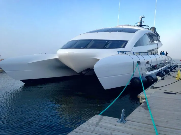 «Royal Falcon» أول قطمران بلمسات من بورشه «فيديو»