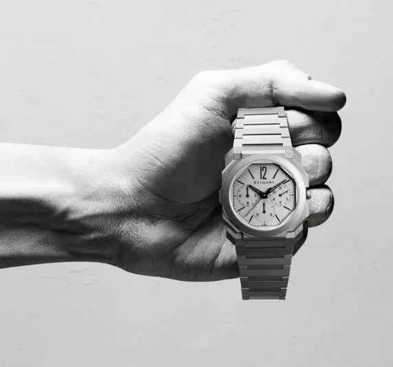 عالم الساعات بولغاري.. كيف بدأت تجربتها وما سر نجاحها؟