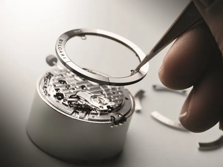 عالم الساعات بولغاري.. كيف بدأت تجربتها وما سر نجاحها؟