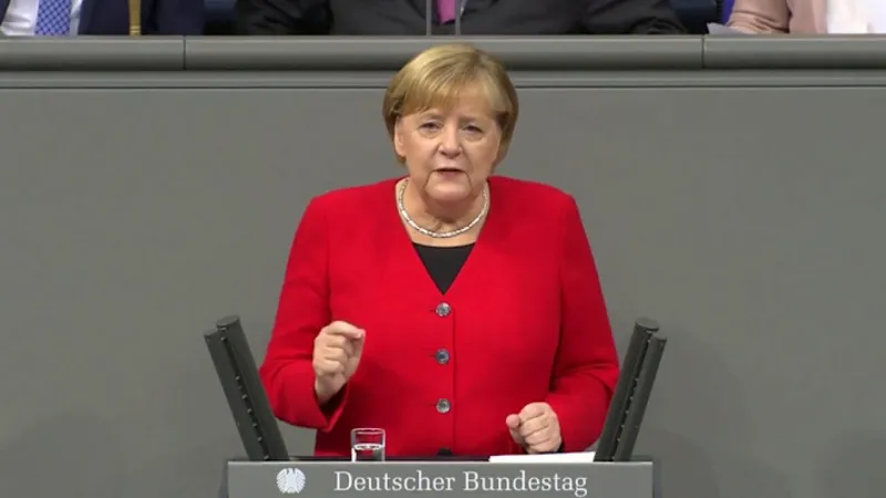  بعد نوبات الارتجاف المتكررة.. ميركل تكاد تسقط أرضًا بعد اختلال توازنها «فيديو»