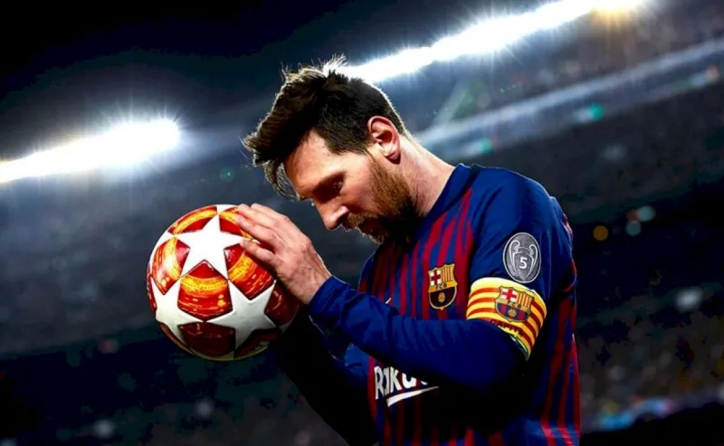 تصريح صادم لـ «ميسي» عقب تتويجه بالكرة الذهبية «فيديو»