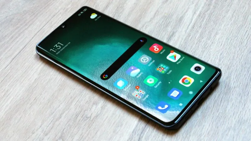 تصميم هاتف أبل الجديد بدون منفذ للشحن 