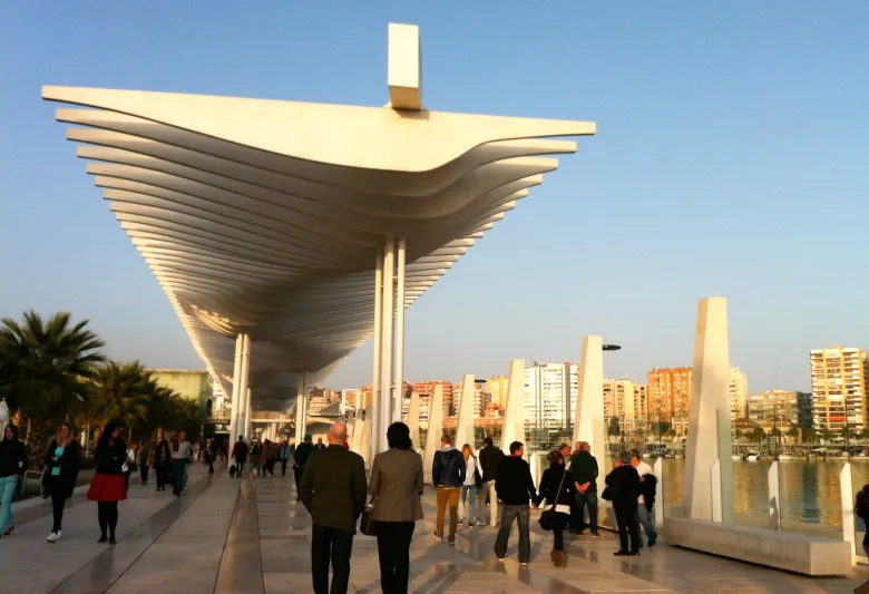 أرقى الفنادق وألذ المأكولات.. انعم بالرفاهية في مالقة الإسبانية