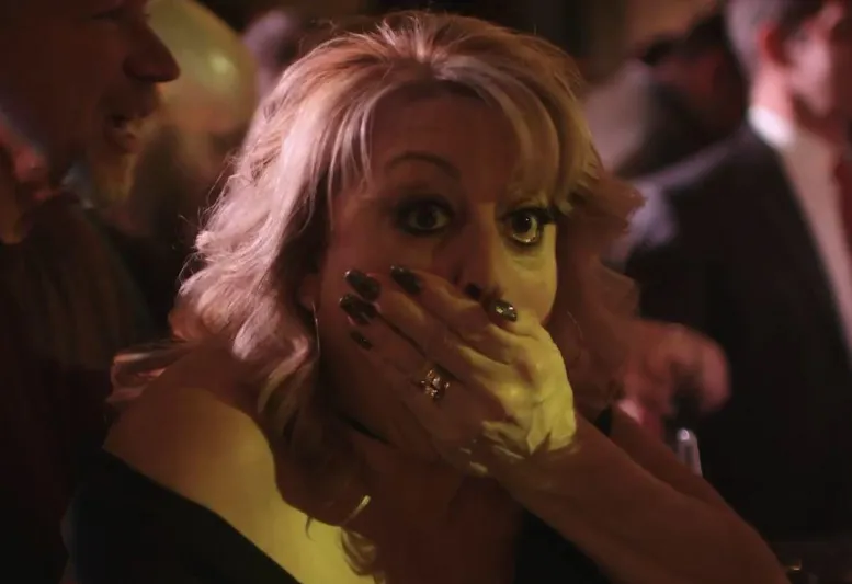 شركة تفاجئ موظفيها بمكافأة 10 ملايين دولار.. ماذا كان رد فعلهم؟! «فيديو»