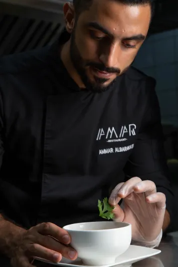 الشيف عمار البركاتي: سافرت امريكا لدراسة الطب فعدت بشهادة شيف 