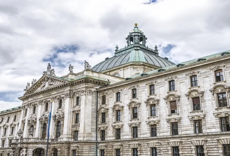 كيف استغل عميل «2 سنت» لاقتناص ربع مليون دولار من شركة اتصالات ألمانية؟