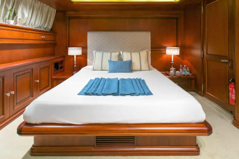 لون قوى وتراث غنى.. يخت MIRAGGIO الفاخر يوفر لك المتعة والخصوصية