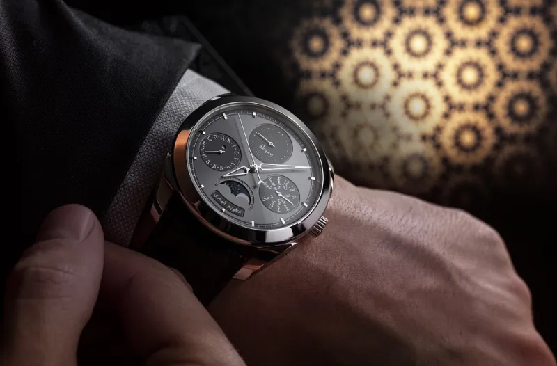 بدورة قمرية لـ30 يوما.. تعرف على أول ساعة تعمل بالتقويم الهجري في العالم «فيديو»