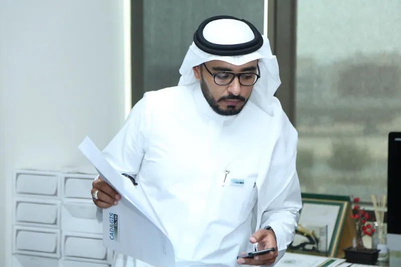 رائد الأعمال ماجد بن أشعري..من عامل طوافة إلى رئيس واحد من اهم شركات التقنية 