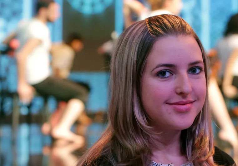  اعتزلت الغناء بعد اعتناقها الإسلام.. قصة جنيفر جراوت التي آسرت القلوب بترتيلها للقرآن «فيديو»