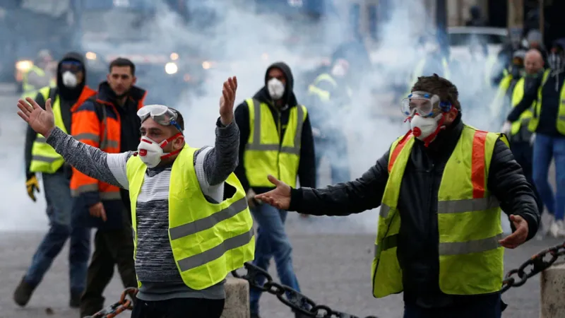 عزل ترامب وصفقة أوبر وكريم ومقتل البغدادي.. أبرز ما شهده العالم في 2019 (فيديو)