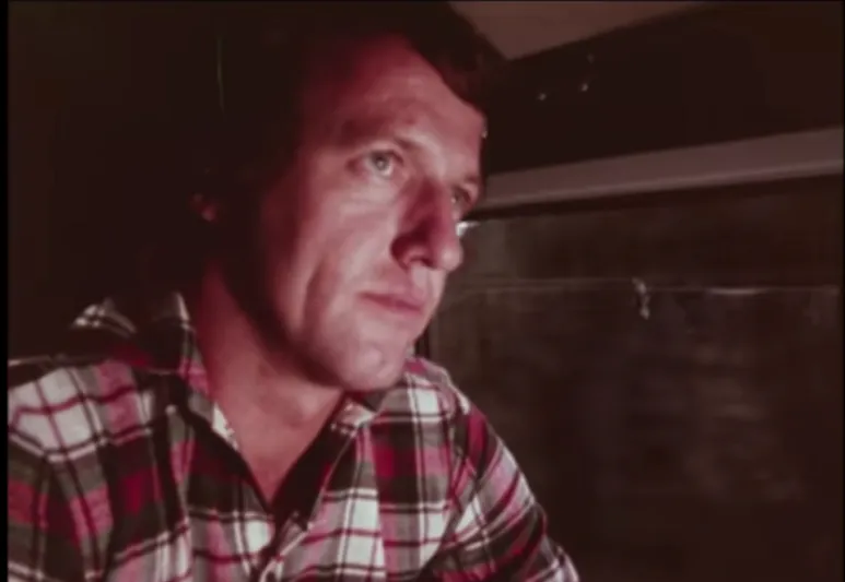 الرحلة المستحيلة.. قصة شاحنة قطعت آلاف الكيلومترات من النرويج لدبي عام 1976 «فيديو»