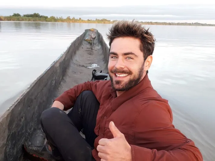  زاك إيفرون نقل إلى المستشفى مع العدوى المميتة (فيديو)