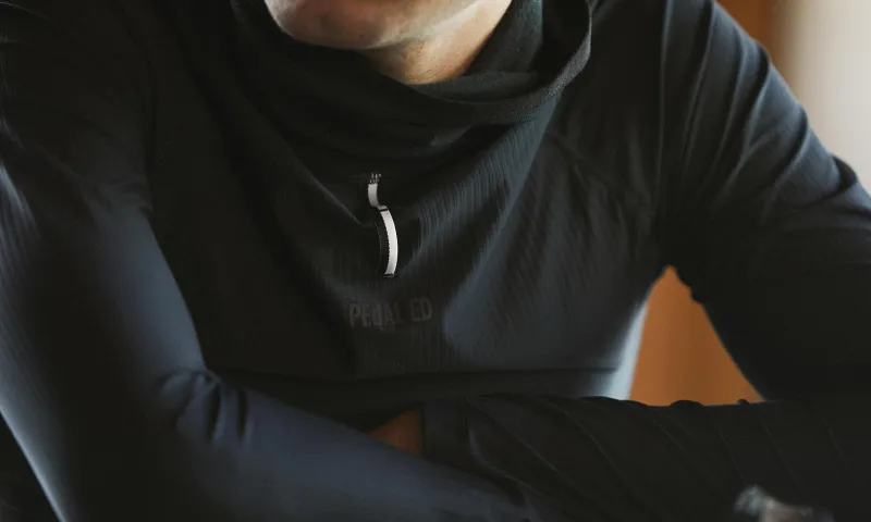 أفضل الأقمشة لفصل الشتاء.. تبقيك دافئاً وأنيقاً