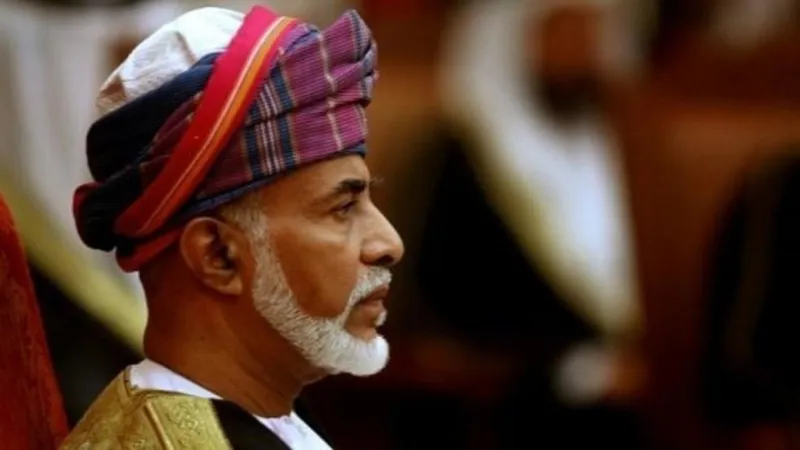 شاهد لحظة فتح وصية السلطان قابوس.. وهذا ما جاء بها