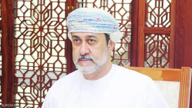 من هو هيثم بن طارق آل سعيد السلطان الجديد لعُمان؟