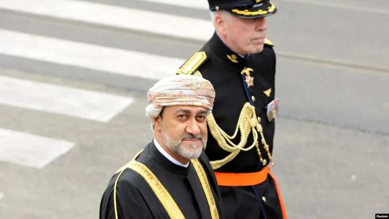 من هو هيثم بن طارق آل سعيد السلطان الجديد لعُمان؟