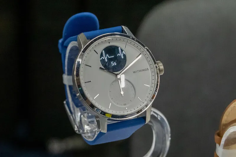 «Scanwatch» ساعة ذكية جديدة تنقذ حياتك أثناء النوم.. كيف تعمل؟ «فيديو»