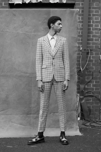 أجمل إطلالات الرجل في شتاء 2020