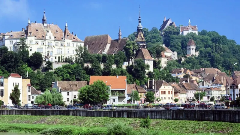 السياحة في رومانيا.. دليلك الشامل بأفضل الأماكن التاريخية والمتنزهات