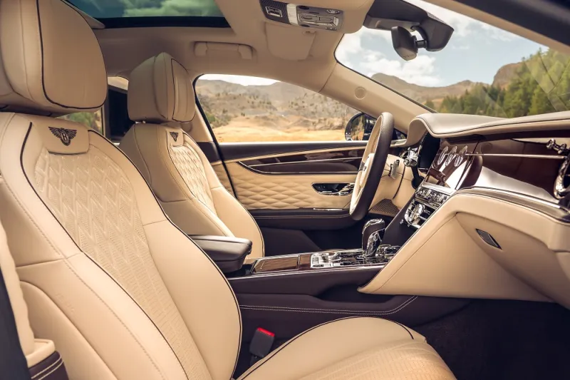 أسرع بنتلي ليموزين تدخل الأسواق خلال 2020..«فلاينغ سبير» تجمع بين الإنجاز والفخامة 