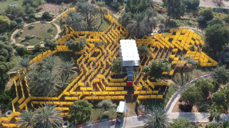 لعشاق المغامرات المثيرة..أكبر متاهة في العالم بأبوظبي