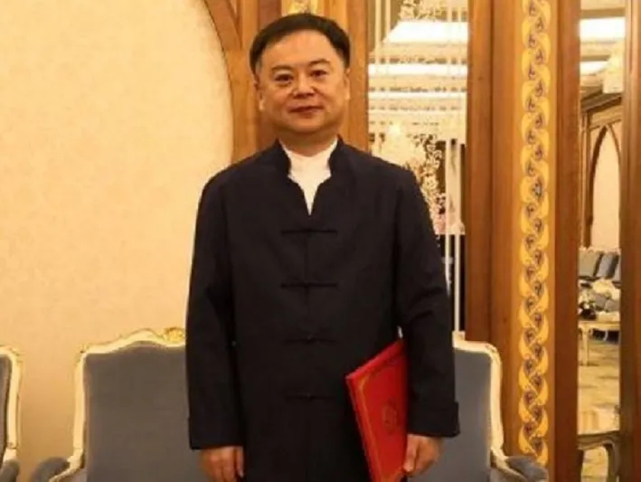 كيف أبهرت محافظة العلا السفير الصيني عند زيارته لها ؟