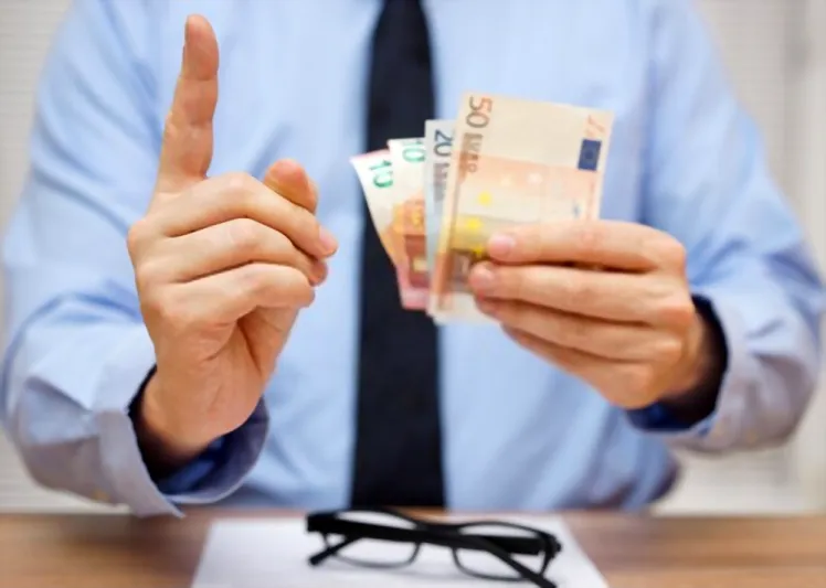 كيف تتفاوض حول زيادة مرتبك.. إليك 4 استراتيجيات فعالة