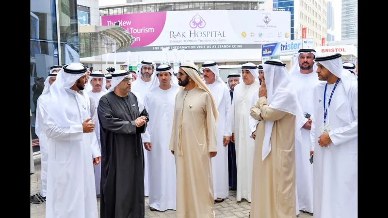 لماذا طالب «محمد بن راشد» متابعيه بالبحث عن هذه المعلمة؟ (فيديو)