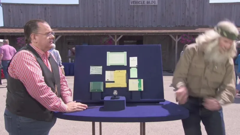 رد فعل شخص علم سعر ساعته الـ«رولكس» بعد 46 عاما على شرائها «فيديو»