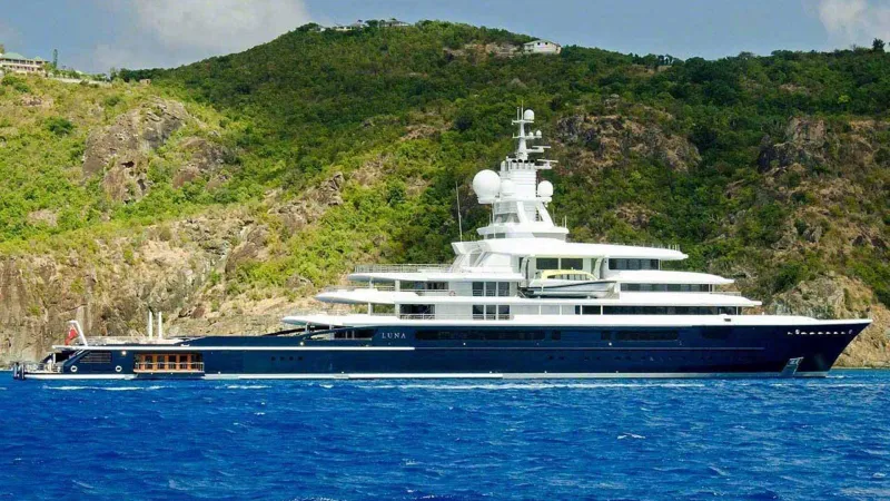  بقيمة 436 مليون دولار الإمارات ترفض التحفظ على يخت ملياردير روسي (فيديو)