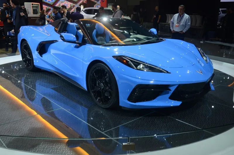 أهم سبع سيارات في معرضي دبي ولوس أنجليس: حينما تتألق التكنولوجيا في سوق خاملة