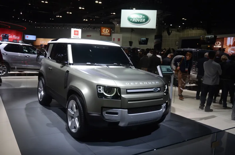 أهم سبع سيارات في معرضي دبي ولوس أنجليس: حينما تتألق التكنولوجيا في سوق خاملة