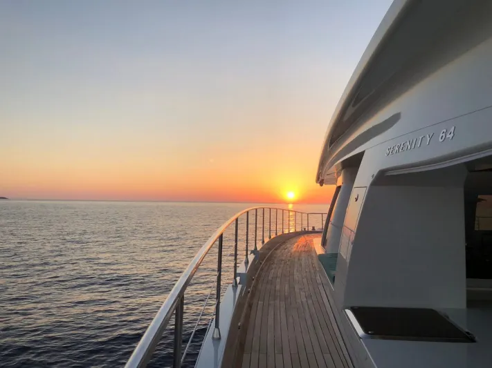 بـ 5.5. مليون دولار.. يخوت فاخرة تعمل بالطاقة الشمسية (فيديو)