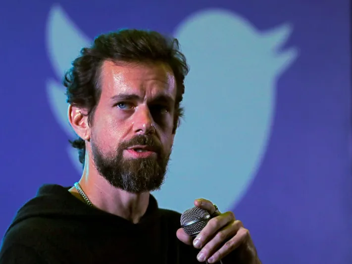 هل يفقد «جاك دورسي» منصبه في تويتر؟