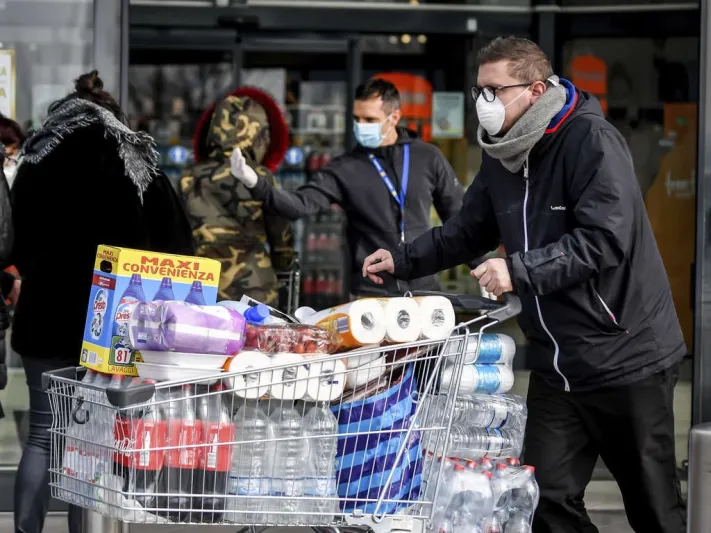 الصحة العالمية تفجر مفاجأة صادمة تتعلق بفعالية الكمامات ضد كورونا