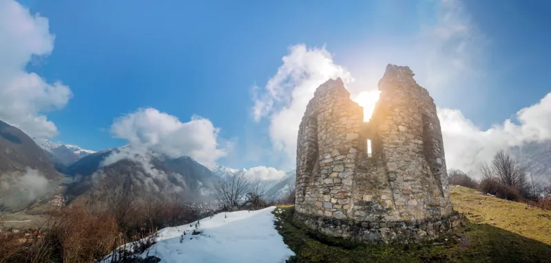 دليلك السياحي الكامل في أذربيجان.. كيف تستمتع في أرض النار؟