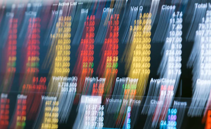 «كتاب اليوم».. دليلك الكامل للتعامل مع الأزمات الاقتصادية والمالية