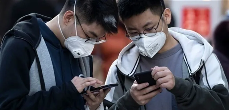 إرشادات «أبل» لتنظيف الهواتف للوقاية من كورونا (فيديو)