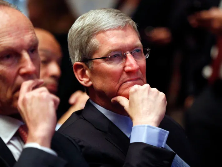 130 ساعة من العمل وعام بدون إجازة.. عادات إيلون ماسك وتيم كوك ونخبة وادي سيليكون