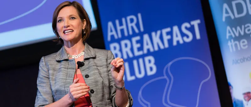 «كتاب اليوم».. كيف تتغلب على خوفك وتقوم بكل ما تحلم به؟