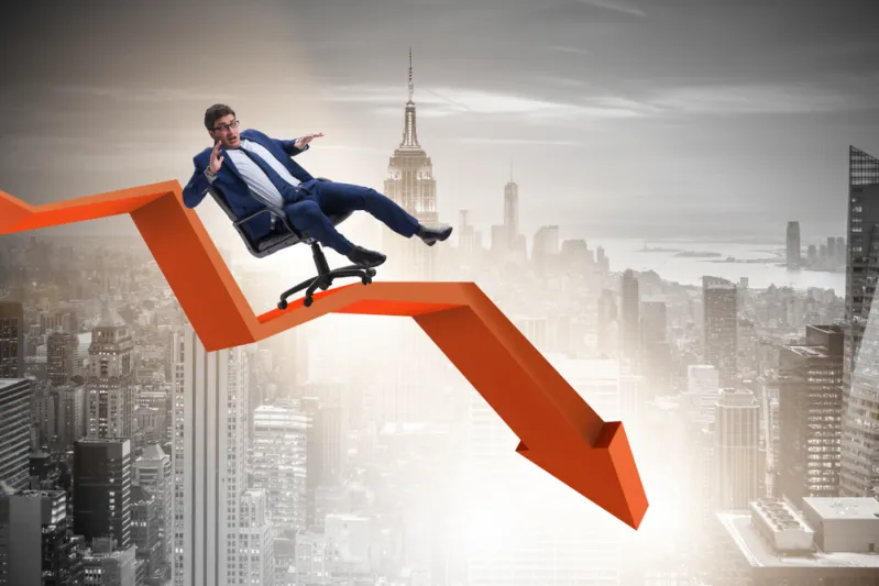 «كتاب اليوم».. طوق النجاة الذي يقودك إلى النجاح والاستعداد للركود الاقتصادي 